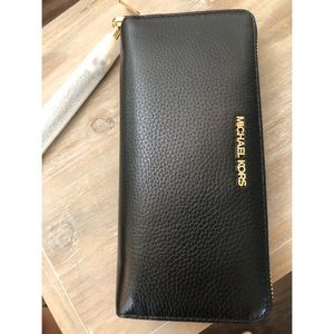 NWT black michael kors wallet
